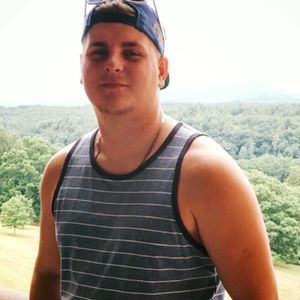 Meet your Posher, Logan